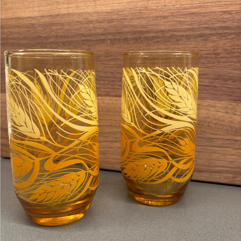 Anchor Hocking Wheat Glasses (2) - Picture 4 of 4
